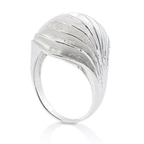 Sterling silver ring with a wave effect by Gexist®